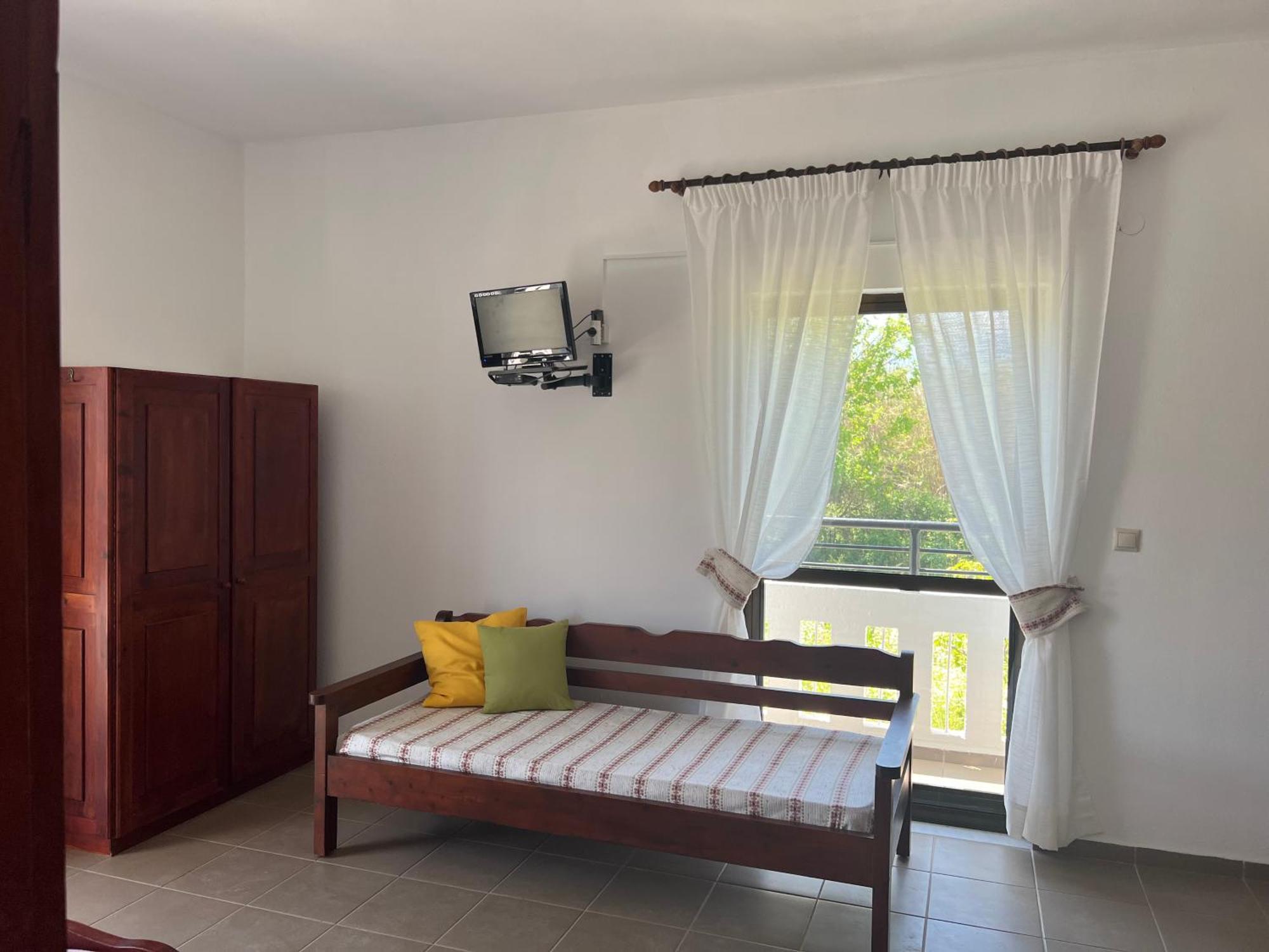 Zourpos Studios & Apartments Kalyves Ngoại thất bức ảnh