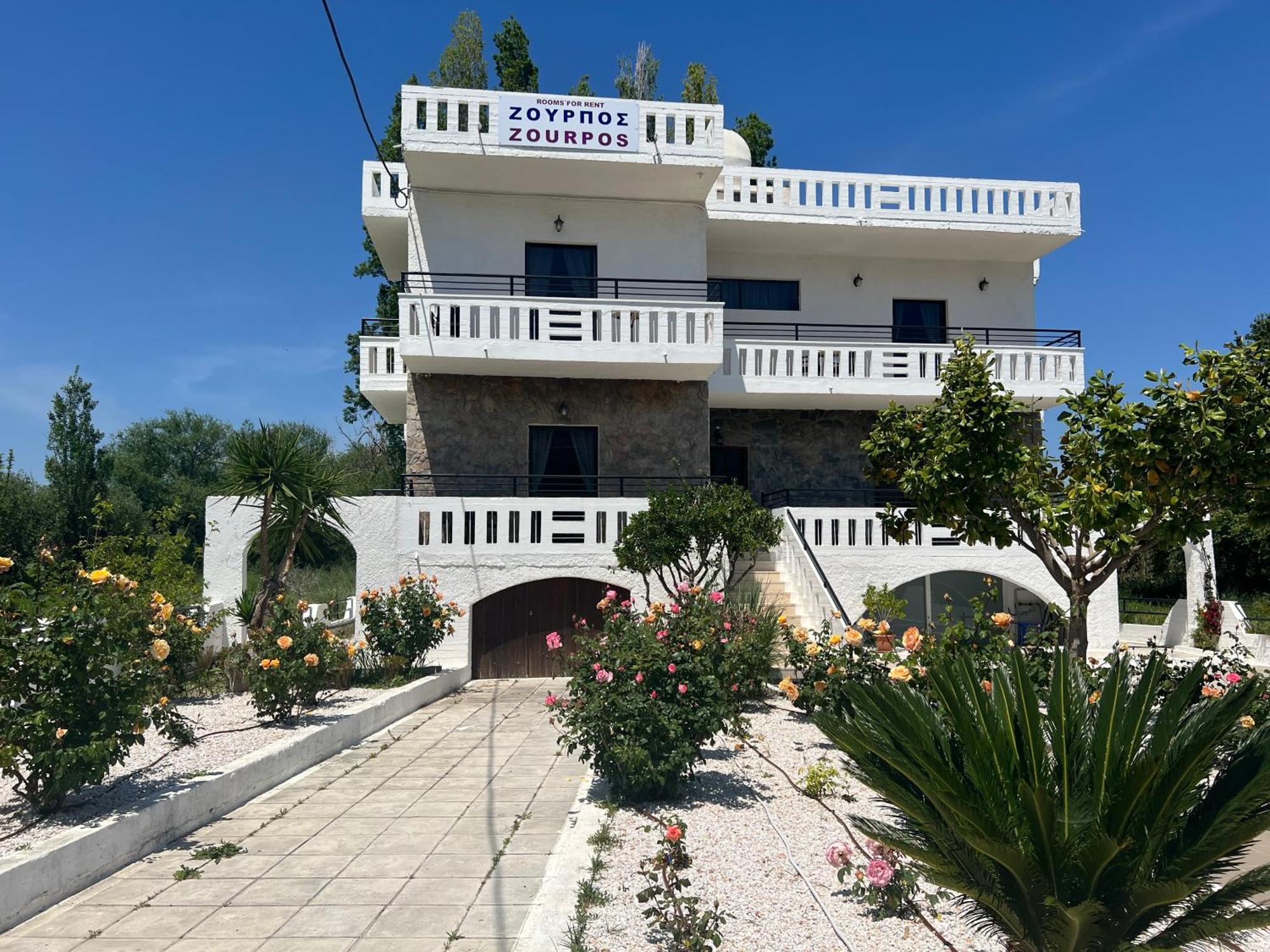 Zourpos Studios & Apartments Kalyves Ngoại thất bức ảnh