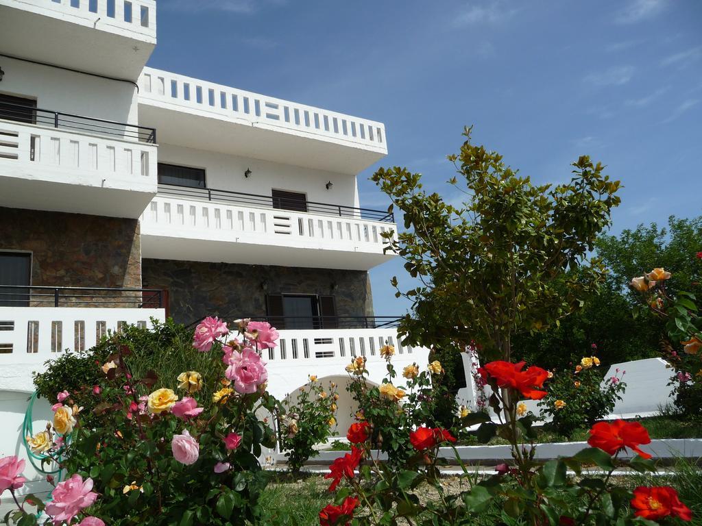 Zourpos Studios & Apartments Kalyves Ngoại thất bức ảnh